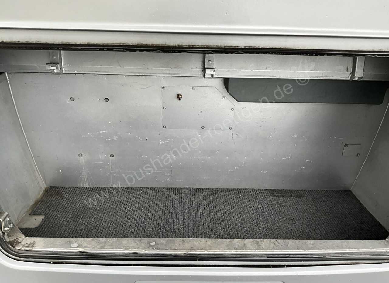 Förortsbuss Isuzu Nova: bild 17