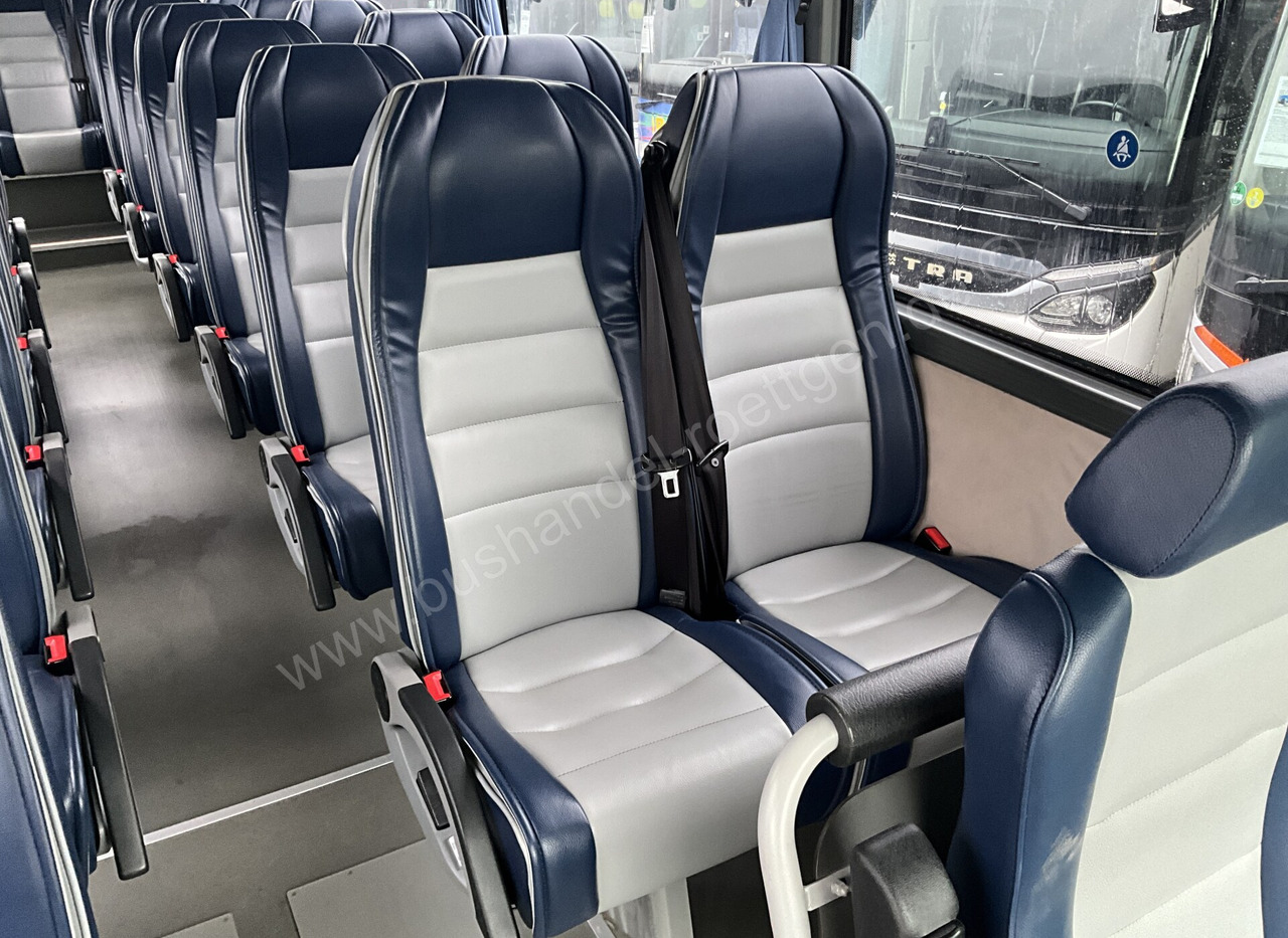 Förortsbuss Isuzu Nova: bild 11