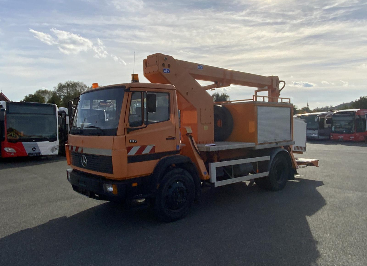 Mercedes-Benz 1117 - Billift: bild 2 Mercedes-Benz 1117 - Billift: bild 2