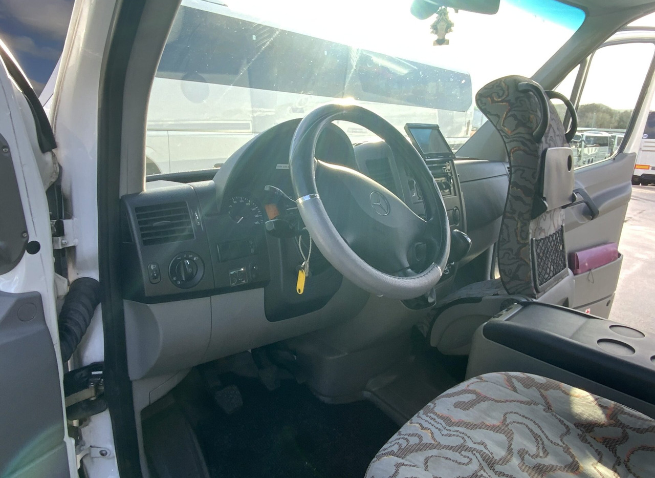 Mercedes-Benz 519 CDI Sprinter - Minibuss, Persontransport: bild 3 Mercedes-Benz 519 CDI Sprinter - Minibuss, Persontransport: bild 3