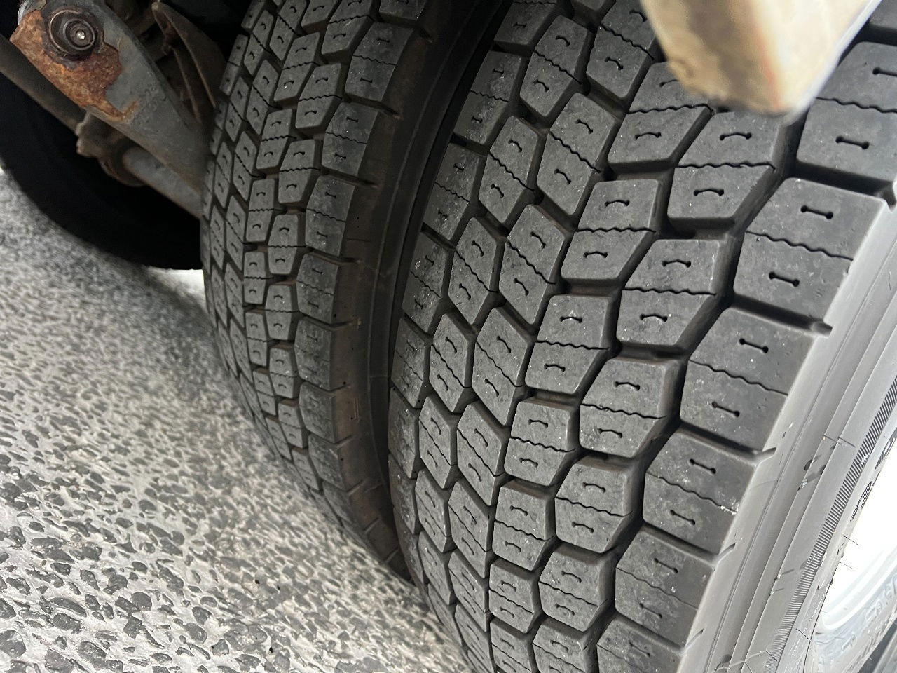 Volvo FM 9.300 Globe 6x2, Euro 5 - Lastbil med skåp: bild 5 Volvo FM 9.300 Globe 6x2, Euro 5 - Lastbil med skåp: bild 5