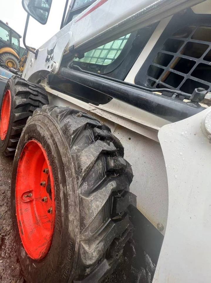 Bobcat S 450 - Kompaktlastare/ Slirstyrda lastare: bild 4 Bobcat S 450 - Kompaktlastare/ Slirstyrda lastare: bild 4