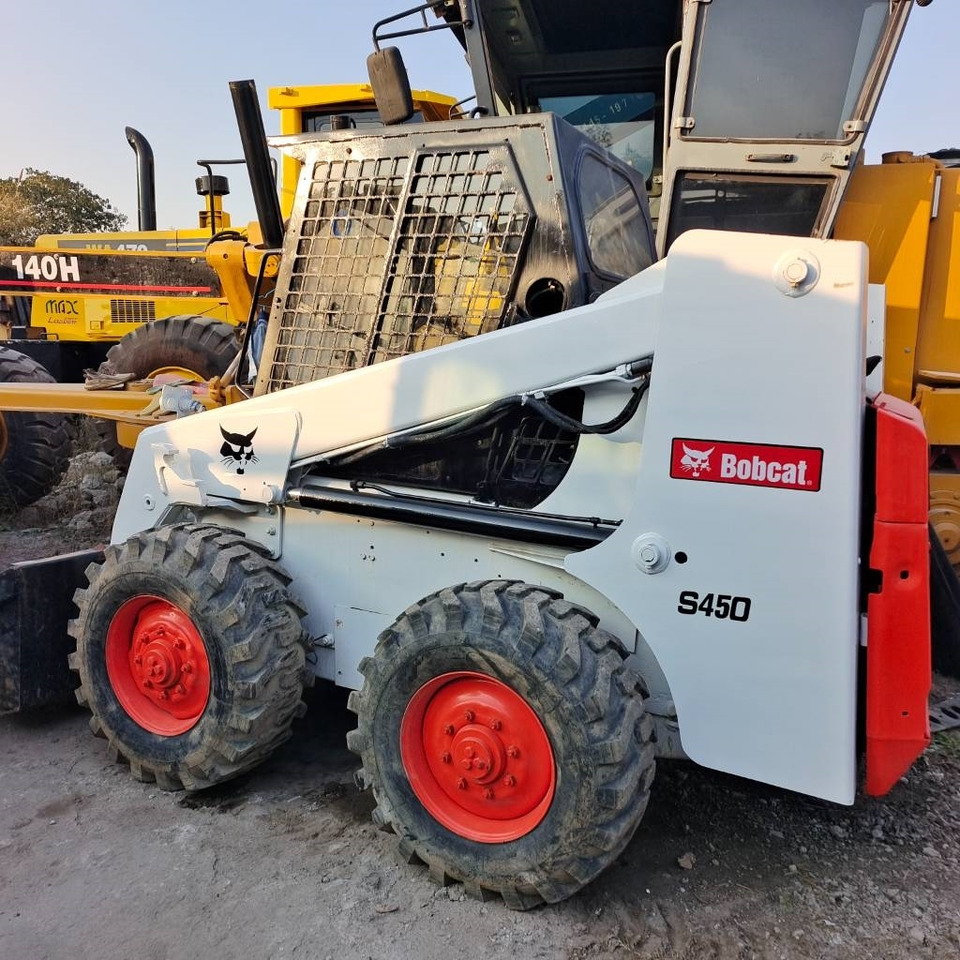 Bobcat S 450 - Kompaktlastare/ Slirstyrda lastare: bild 1 Bobcat S 450 - Kompaktlastare/ Slirstyrda lastare: bild 1