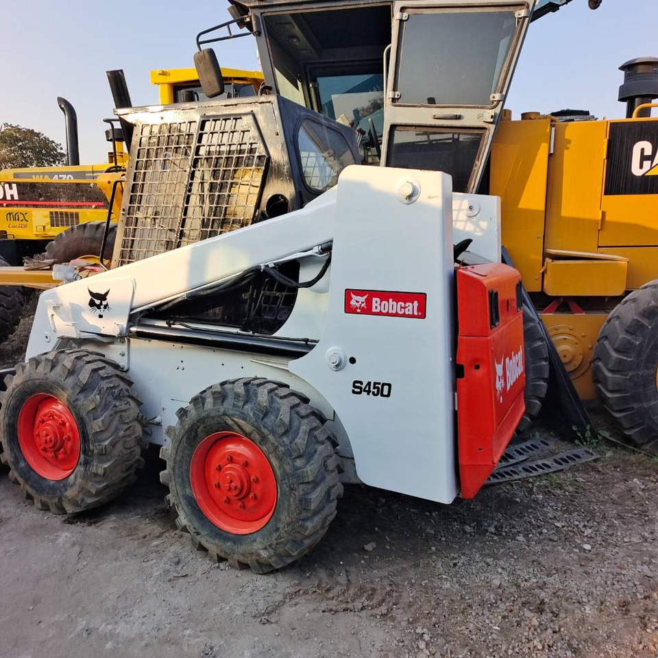 Bobcat S 450 - Kompaktlastare/ Slirstyrda lastare: bild 2 Bobcat S 450 - Kompaktlastare/ Slirstyrda lastare: bild 2