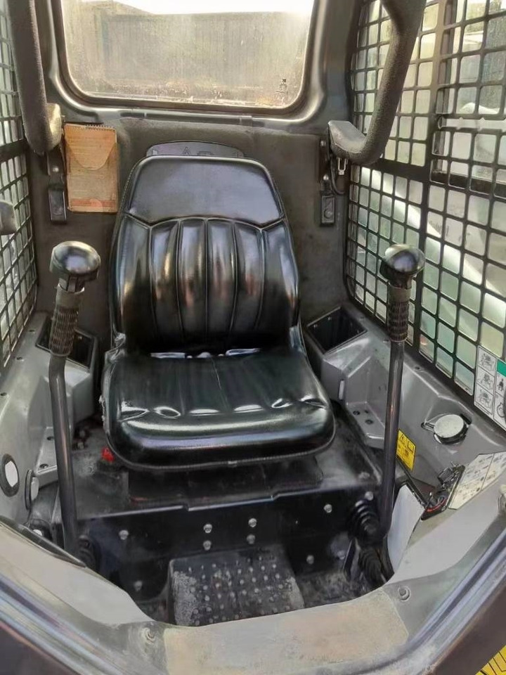 Bobcat S 450 - Kompaktlastare/ Slirstyrda lastare: bild 2 Bobcat S 450 - Kompaktlastare/ Slirstyrda lastare: bild 2