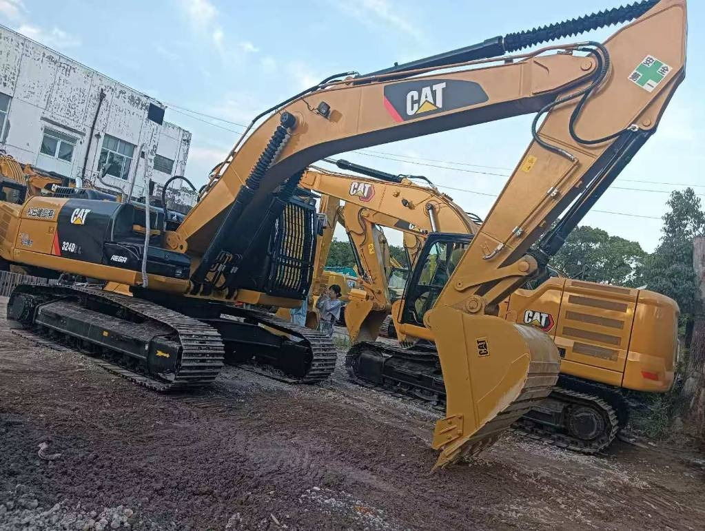 CAT 324 D L - Bandgrävare: bild 1 CAT 324 D L - Bandgrävare: bild 1