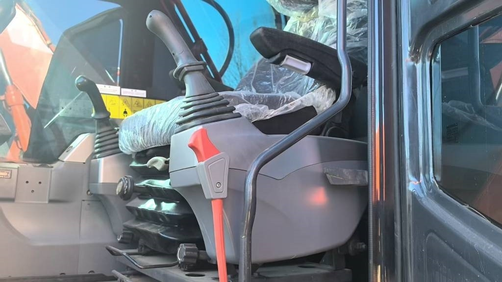 Bandgrävare Doosan DX 225 LC-9C: bild 11