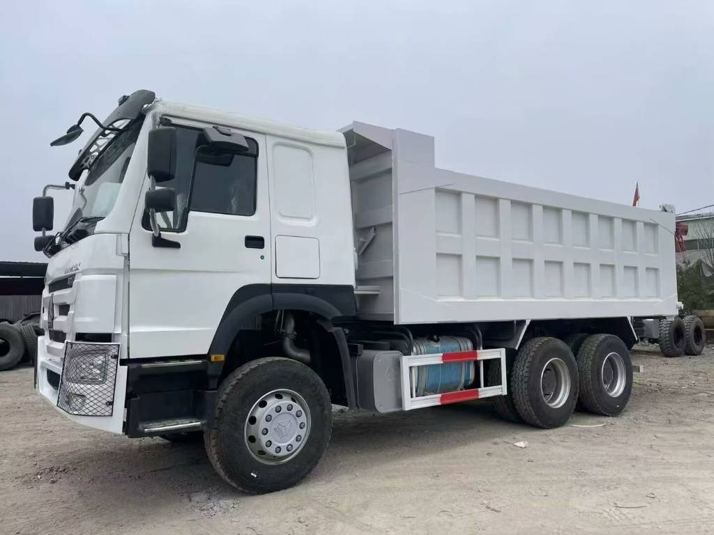 Howo 371 - Tippsläp: bild 1 Howo 371 - Tippsläp: bild 1