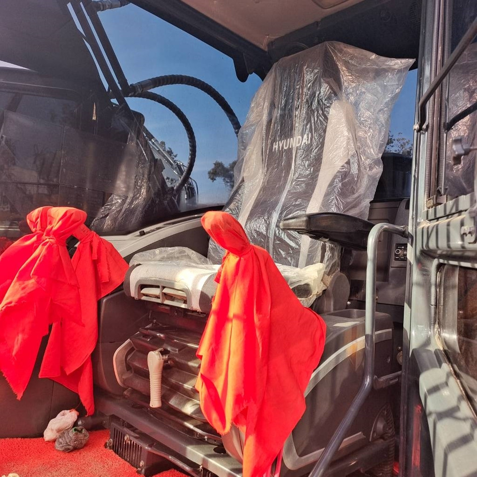 Bandgrävare Hyundai 220LC-9T: bild 16 Bandgrävare Hyundai 220LC-9T: bild 16