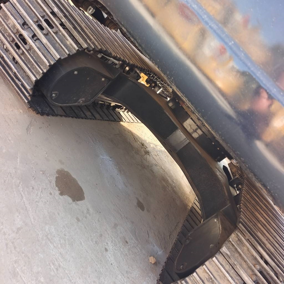 Hyundai 220LC-9T - Bandgrävare: bild 4 Hyundai 220LC-9T - Bandgrävare: bild 4