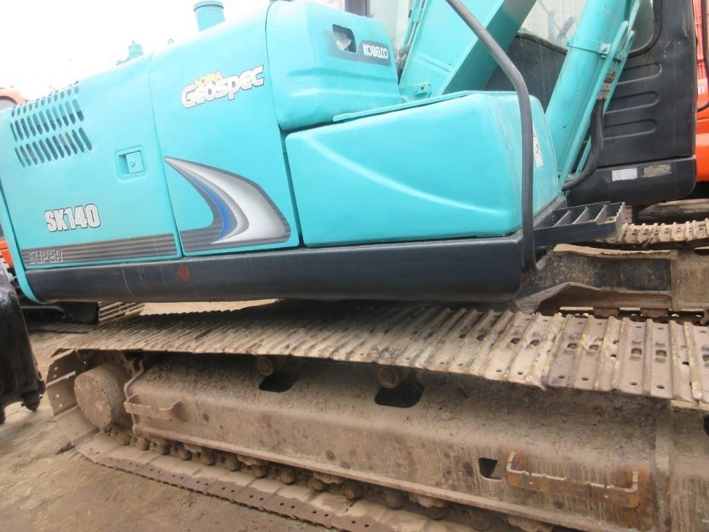 Kobelco SK 140 - Bandgrävare: bild 4 Kobelco SK 140 - Bandgrävare: bild 4