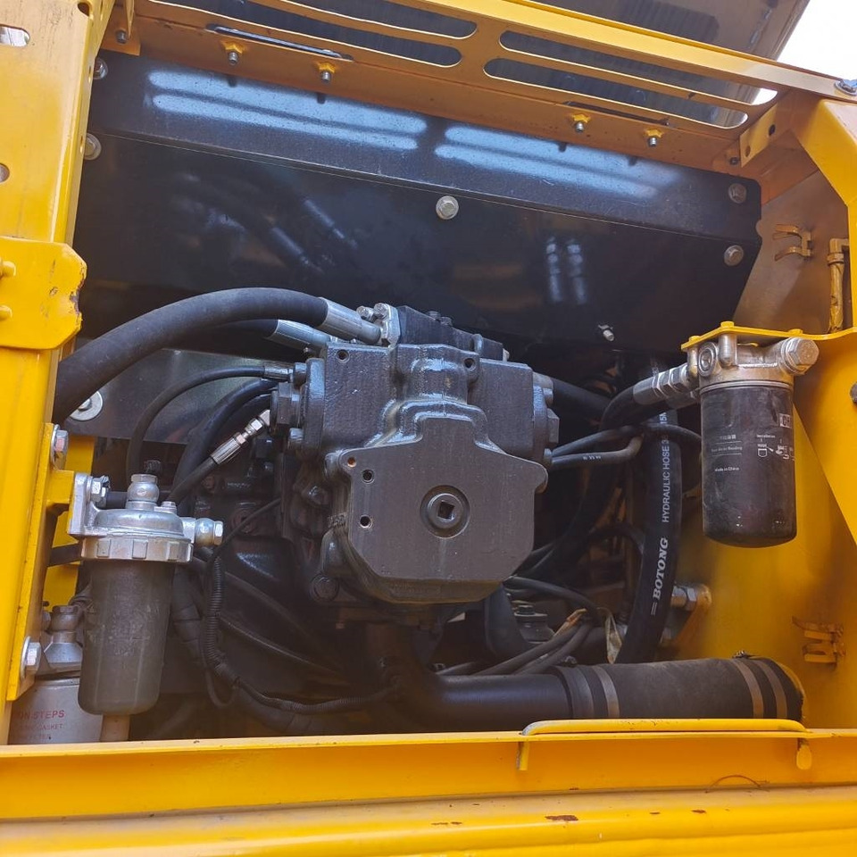 Leasa Komatsu PC 300 Komatsu PC 300: bild 7 Leasa Komatsu PC 300 Komatsu PC 300: bild 7