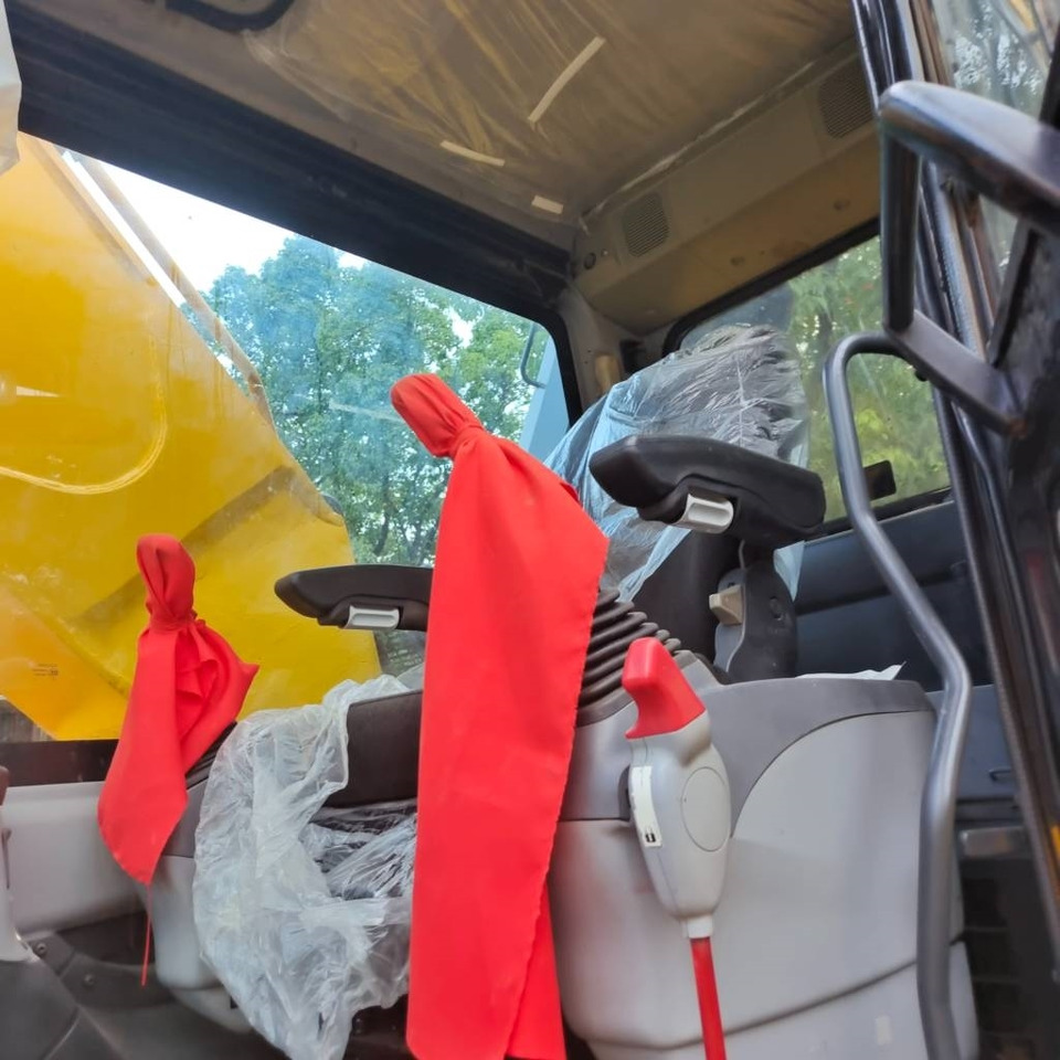 Leasa Komatsu PC 300 Komatsu PC 300: bild 17 Leasa Komatsu PC 300 Komatsu PC 300: bild 17