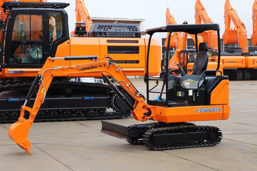 Lonking LG 6018 BRAND NEW MACHINE - Bandgrävare: bild 1 Lonking LG 6018 BRAND NEW MACHINE - Bandgrävare: bild 1