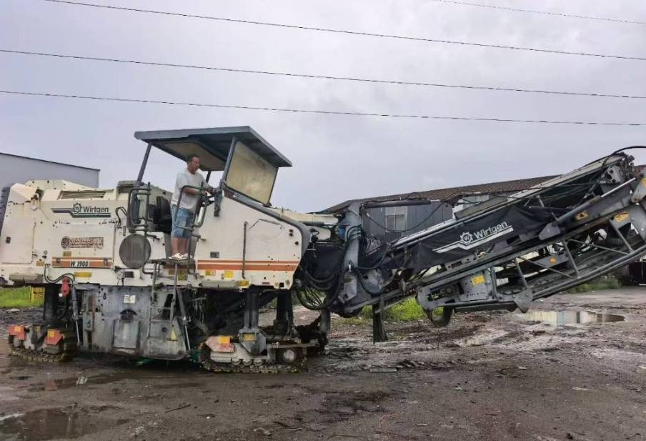 Wirtgen 1900DC - Asfaltfräs: bild 1 Wirtgen 1900DC - Asfaltfräs: bild 1