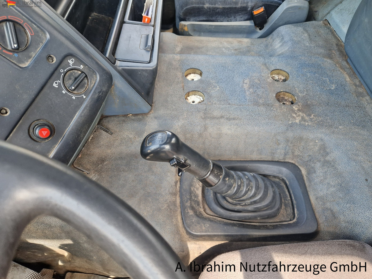 Daf CF 290 Wassertank 13500 L, Tank verzinkt Vorlauf- Lift- Lenkachse - Tankbil: bild 4 Daf CF 290 Wassertank 13500 L, Tank verzinkt Vorlauf- Lift- Lenkachse - Tankbil: bild 4
