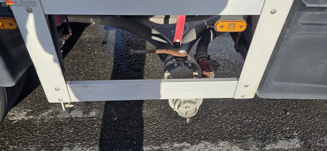 Feldbinder EUT 40.3 Liftachse, Scheibenbremse Topzustand | einsatzbereit - Bulktrailer: bild 2 Feldbinder EUT 40.3 Liftachse, Scheibenbremse Topzustand | einsatzbereit - Bulktrailer: bild 2