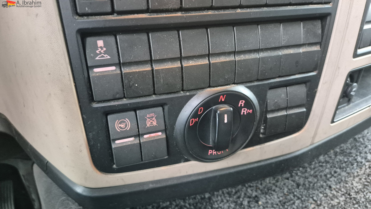 MAN 8.250 7,30 m Koffer, Navi, Topzustand - Volymskåp: bild 5 MAN 8.250 7,30 m Koffer, Navi, Topzustand - Volymskåp: bild 5