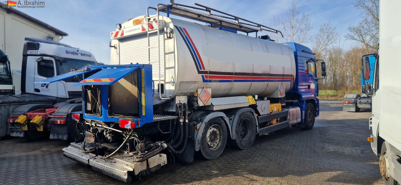 Leasa MAN TGA Asphaltspritze Schäfer 20 000 Liters MAN TGA Asphaltspritze Schäfer 20 000 Liters: bild 9 Leasa MAN TGA Asphaltspritze Schäfer 20 000 Liters MAN TGA Asphaltspritze Schäfer 20 000 Liters: bild 9