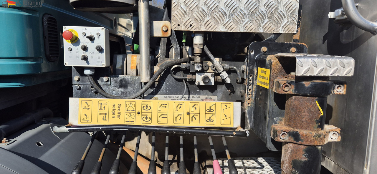 Mercedes-Benz 1824 Kipper Kran, Edelstahlaufbau Tierentsorgung - Tippbil lastbil, Kranbil: bild 2 Mercedes-Benz 1824 Kipper Kran, Edelstahlaufbau Tierentsorgung - Tippbil lastbil, Kranbil: bild 2