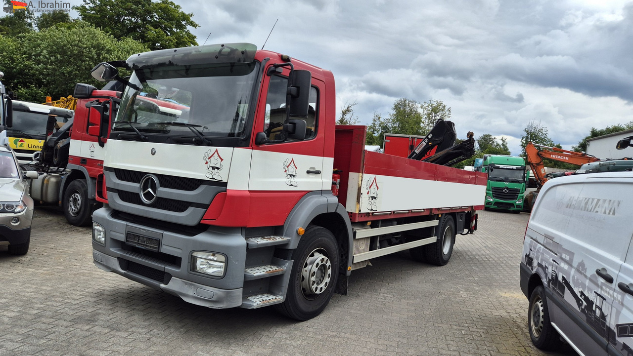 Mercedes-Benz 1829L mit Kran HIAB 111 Hiduo , Funk FB - Flakbil, Kranbil: bild 1 Mercedes-Benz 1829L mit Kran HIAB 111 Hiduo , Funk FB - Flakbil, Kranbil: bild 1