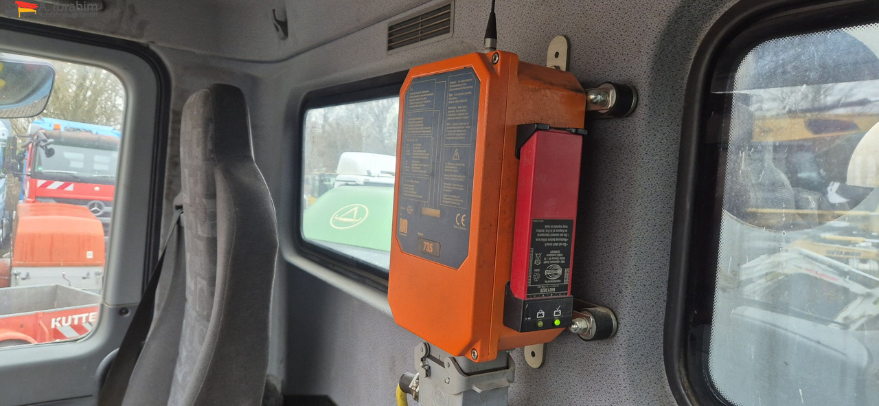 Mercedes-Benz 3241 PM 21-3   Liebherr 7 cbm PUMI Putzmeister Liebherr - Betongbil med pump: bild 2 Mercedes-Benz 3241 PM 21-3   Liebherr 7 cbm PUMI Putzmeister Liebherr - Betongbil med pump: bild 2