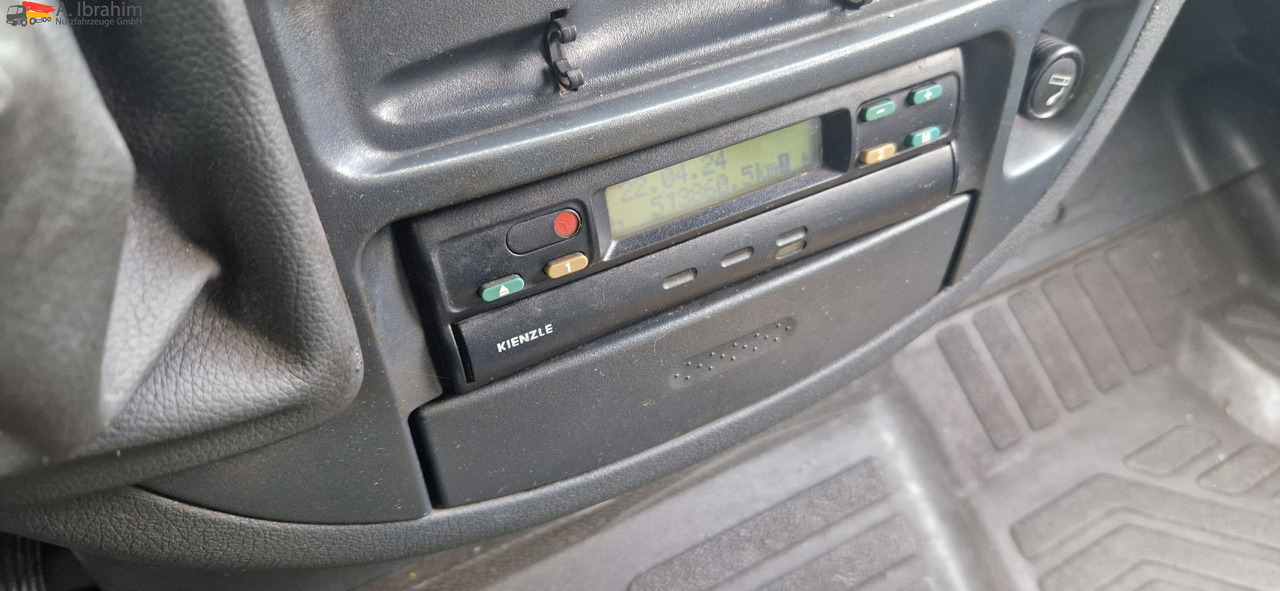 Mercedes-Benz 413 CDI Tiefkühlfächer, autom. Verkaufsklappe Basis ist ok - Kylbil: bild 2 Mercedes-Benz 413 CDI Tiefkühlfächer, autom. Verkaufsklappe Basis ist ok - Kylbil: bild 2