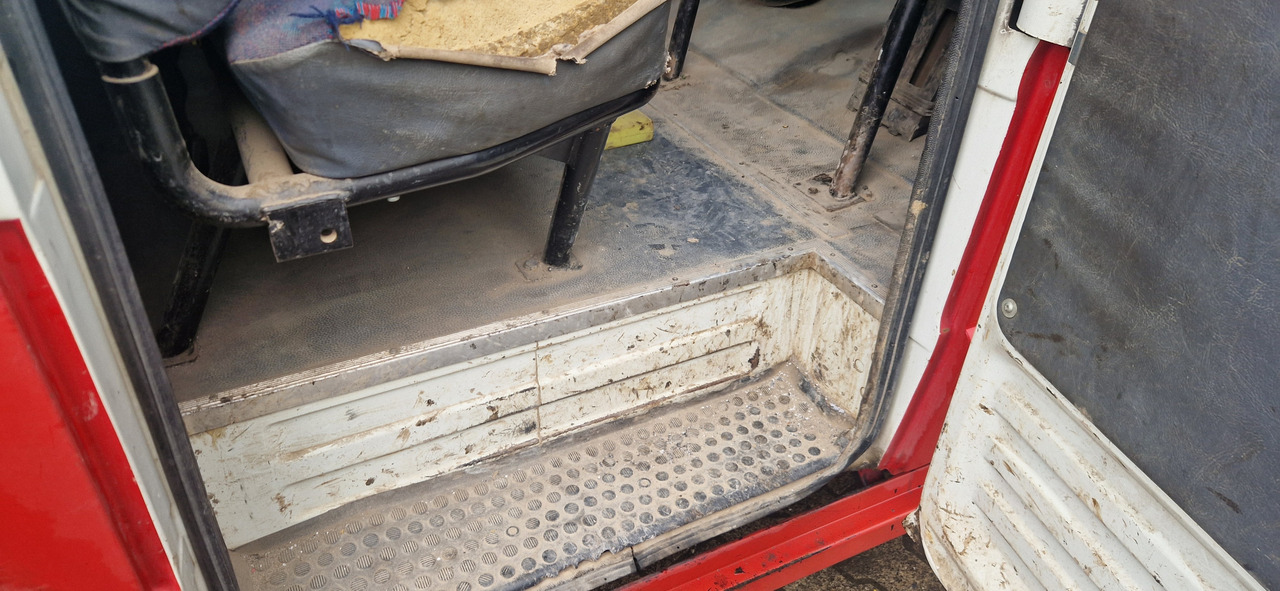 Mercedes-Benz 615D Doka Pritsche, Zustand gut - Transportbil med flak, Dubbelhytt transportbil: bild 3 Mercedes-Benz 615D Doka Pritsche, Zustand gut - Transportbil med flak, Dubbelhytt transportbil: bild 3