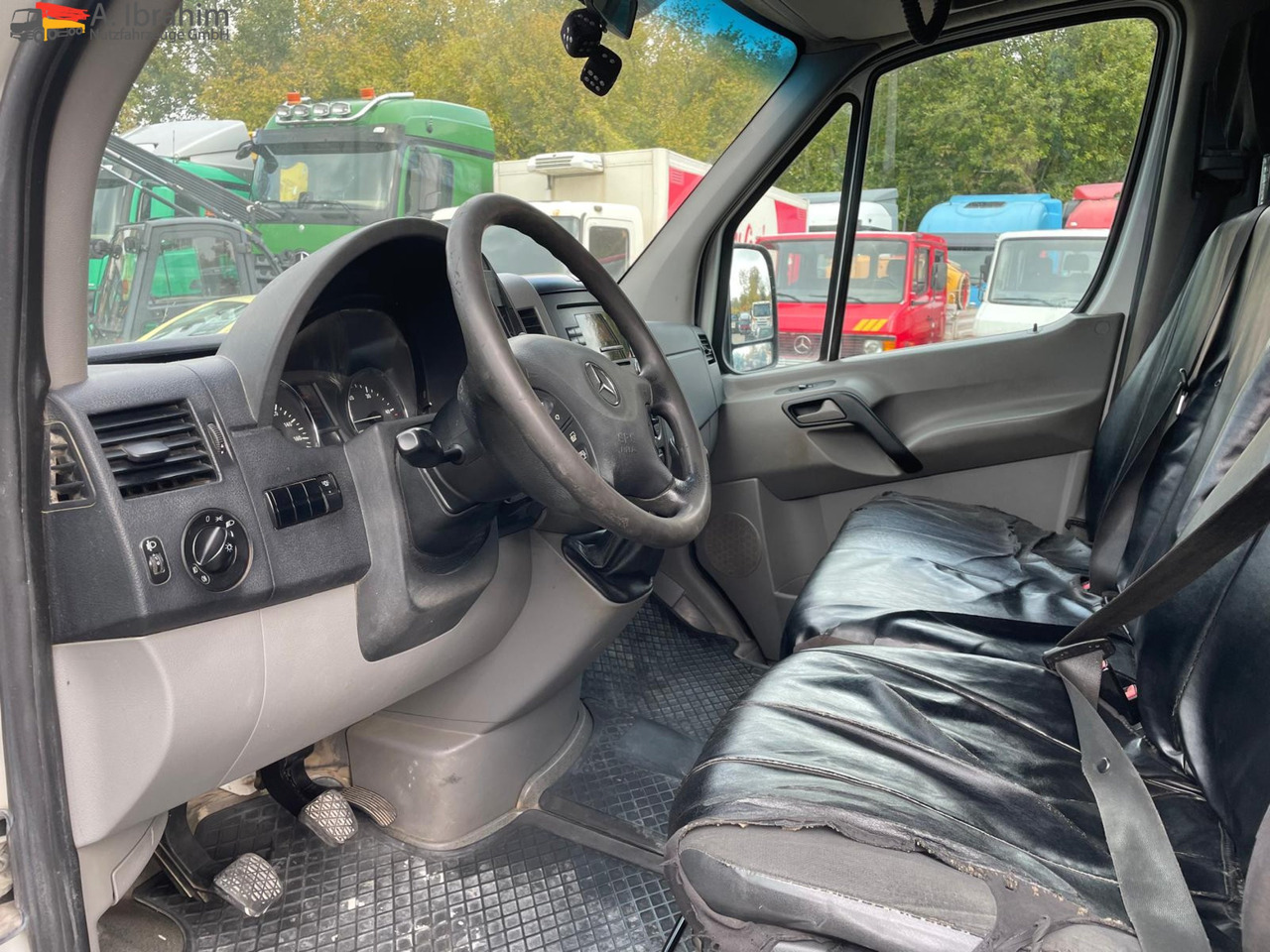 Mercedes-Benz Sprinter DB 319 CDI Geschlossen Kasten | 15 m³ | V6 | 4.5 m Radstand - Skåpbil: bild 3 Mercedes-Benz Sprinter DB 319 CDI Geschlossen Kasten | 15 m³ | V6 | 4.5 m Radstand - Skåpbil: bild 3