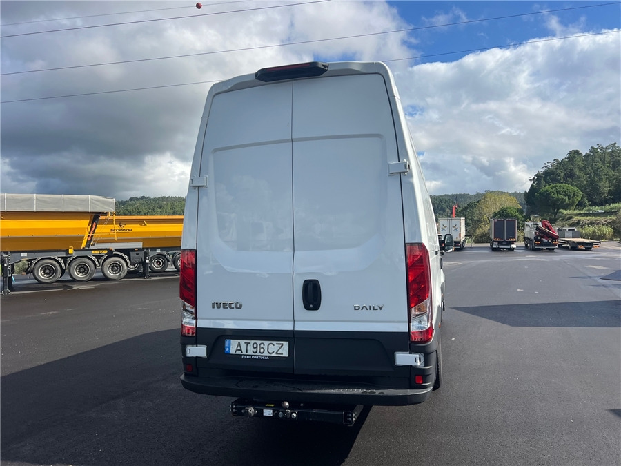 Iveco 35C16 - Skåpbil: bild 5 Iveco 35C16 - Skåpbil: bild 5