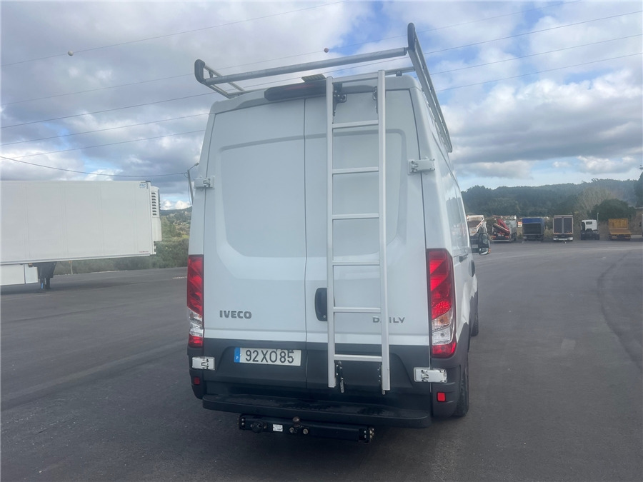 Iveco 35S16 - Skåpbil: bild 5 Iveco 35S16 - Skåpbil: bild 5
