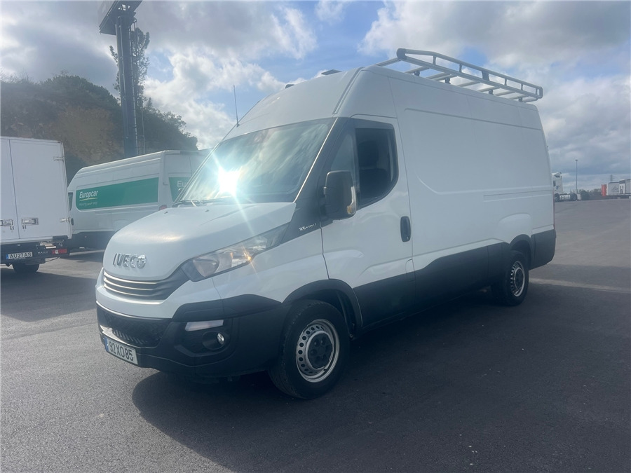 Iveco 35S16 - Skåpbil: bild 3 Iveco 35S16 - Skåpbil: bild 3