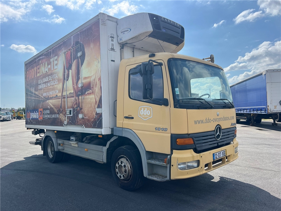 MERCEDES-BENZ 1318 - Kylbil lastbil: bild 3 MERCEDES-BENZ 1318 - Kylbil lastbil: bild 3