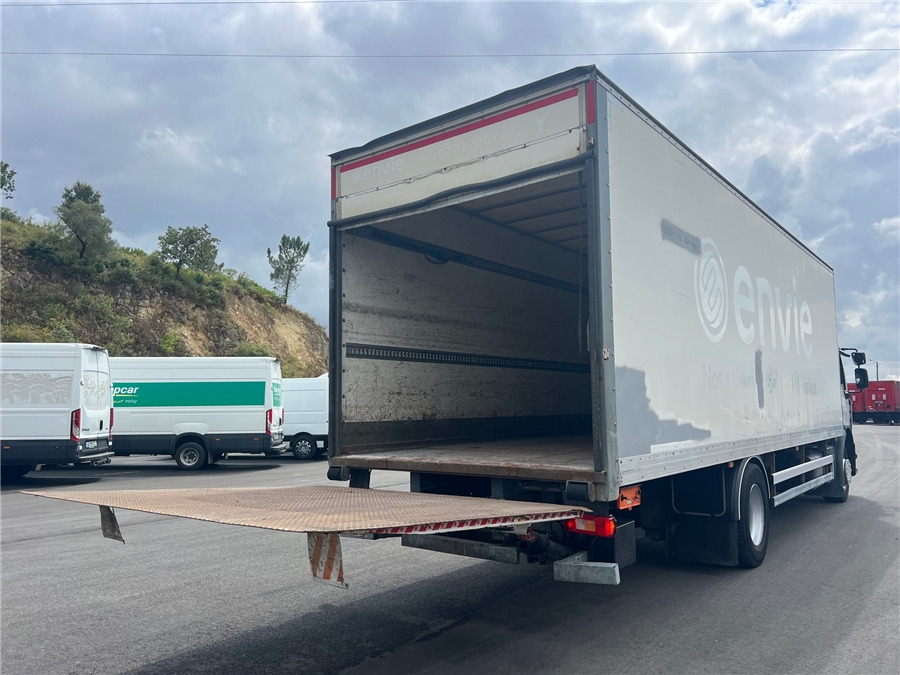 Renault D 19 - Lastbil med skåp: bild 5 Renault D 19 - Lastbil med skåp: bild 5