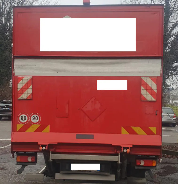 IVECO EUROCARGO 100E18 - Lastbil med skåp: bild 3 IVECO EUROCARGO 100E18 - Lastbil med skåp: bild 3