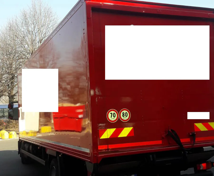 IVECO EUROCARGO 120E18 - Lastbil med skåp: bild 2 IVECO EUROCARGO 120E18 - Lastbil med skåp: bild 2