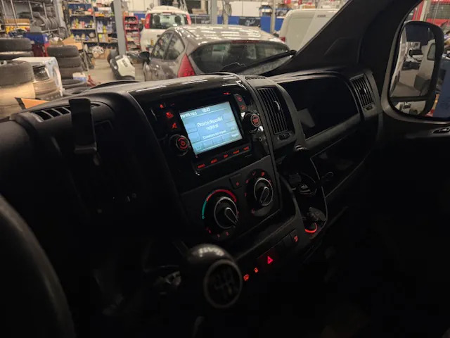 PEUGEOT BOXER FURGONE STANDARD - Skåpbil: bild 5 PEUGEOT BOXER FURGONE STANDARD - Skåpbil: bild 5