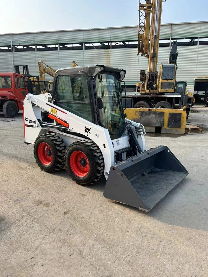 Bobcat S450 - Kompaktlastare/ Slirstyrda lastare: bild 3 Bobcat S450 - Kompaktlastare/ Slirstyrda lastare: bild 3