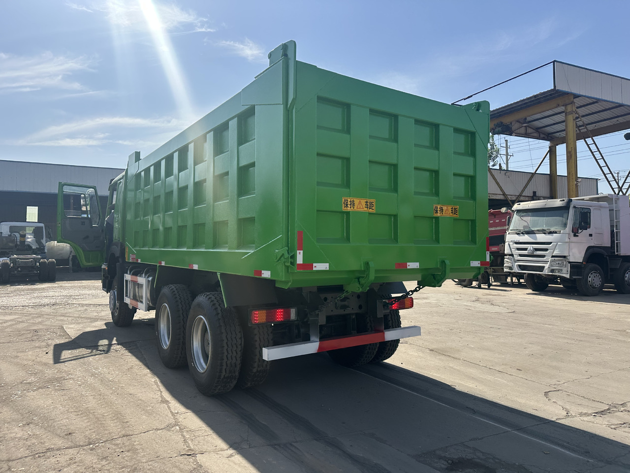 HOWO 371 6X4 - Tippbil lastbil: bild 5 HOWO 371 6X4 - Tippbil lastbil: bild 5