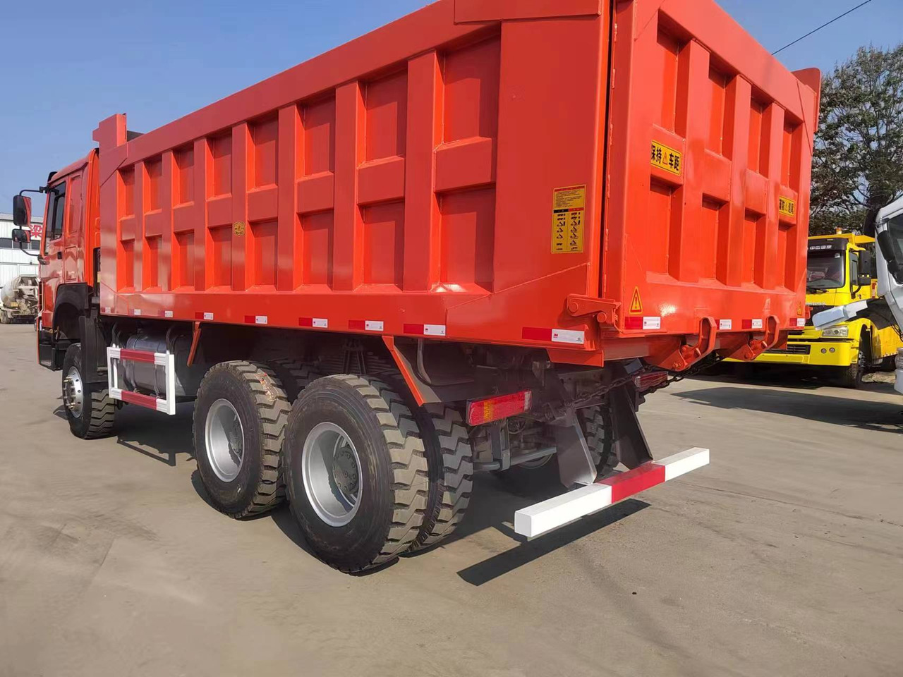 Howo 371 6*4 - Tippbil lastbil: bild 4 Howo 371 6*4 - Tippbil lastbil: bild 4