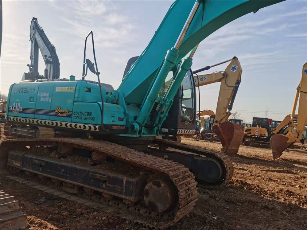 Kobelco SK210LC - Bandgrävare: bild 1 Kobelco SK210LC - Bandgrävare: bild 1