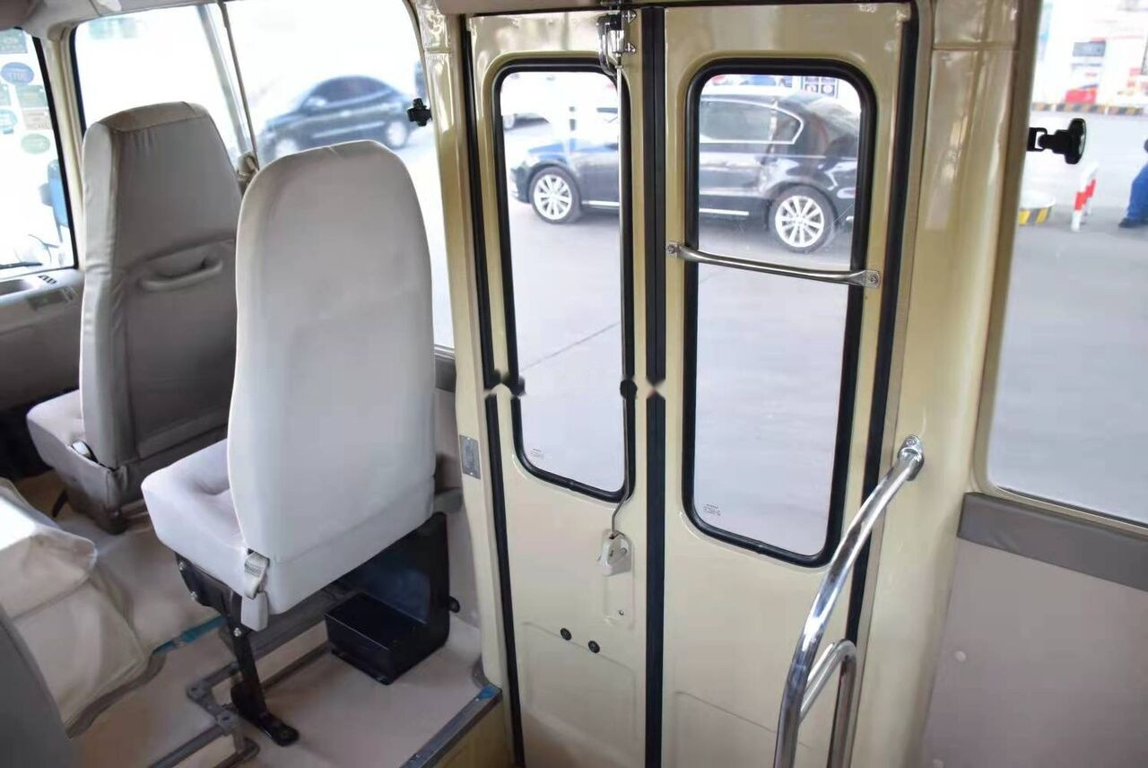 Toyota Coaster - Stadsbuss: bild 3 Toyota Coaster - Stadsbuss: bild 3