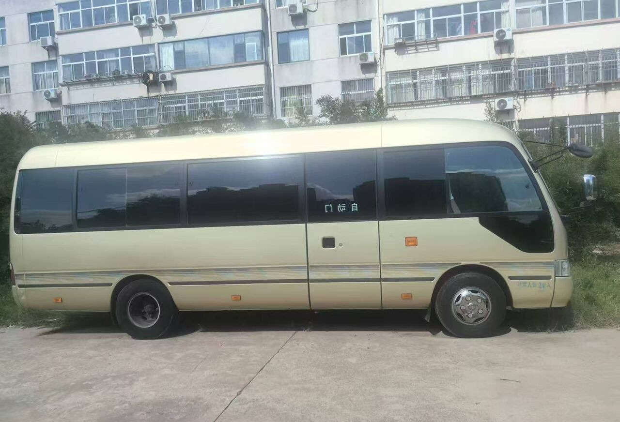 Toyota Coaster - Förortsbuss: bild 2 Toyota Coaster - Förortsbuss: bild 2