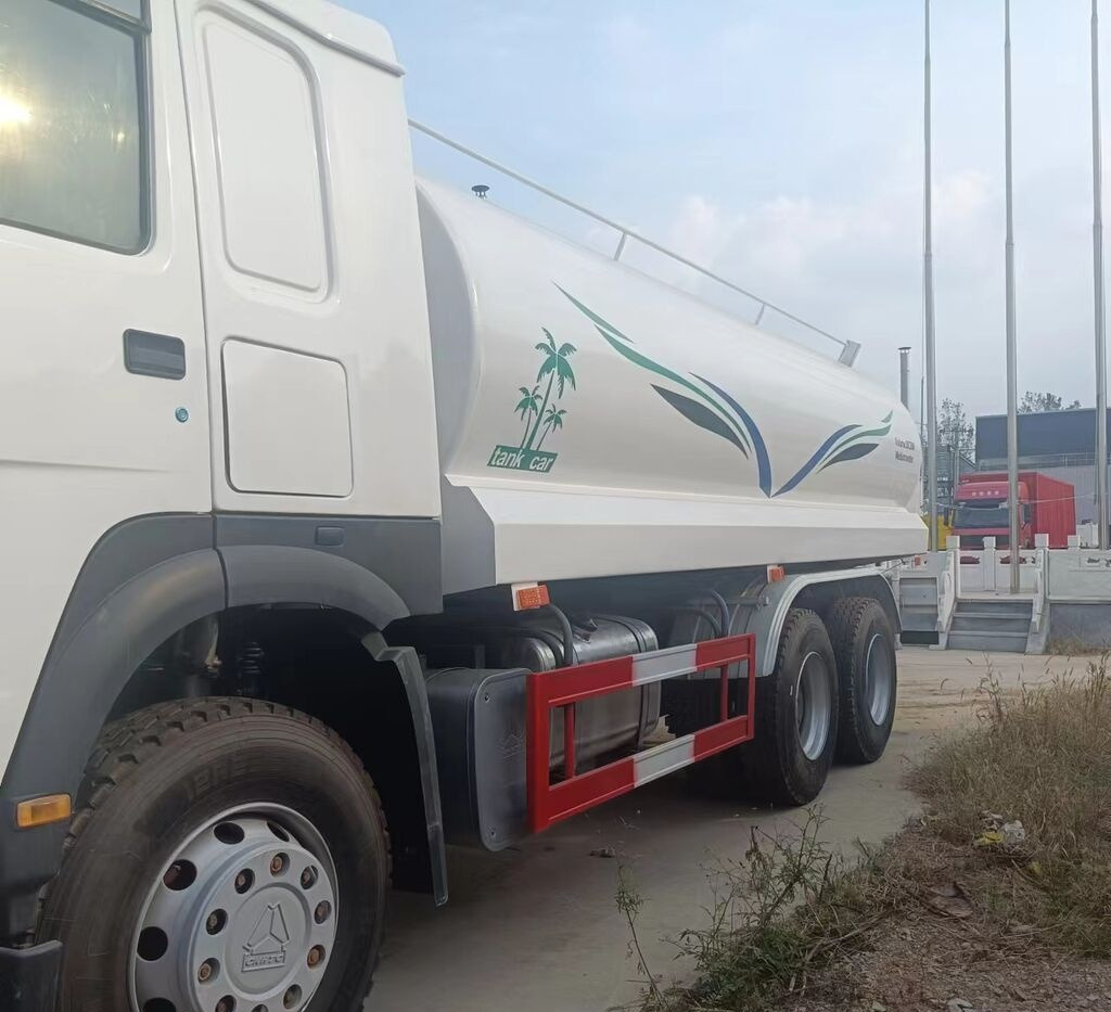 Sinotruk Howo 371 - Utility/ Specialfordon: bild 5 Sinotruk Howo 371 - Utility/ Specialfordon: bild 5