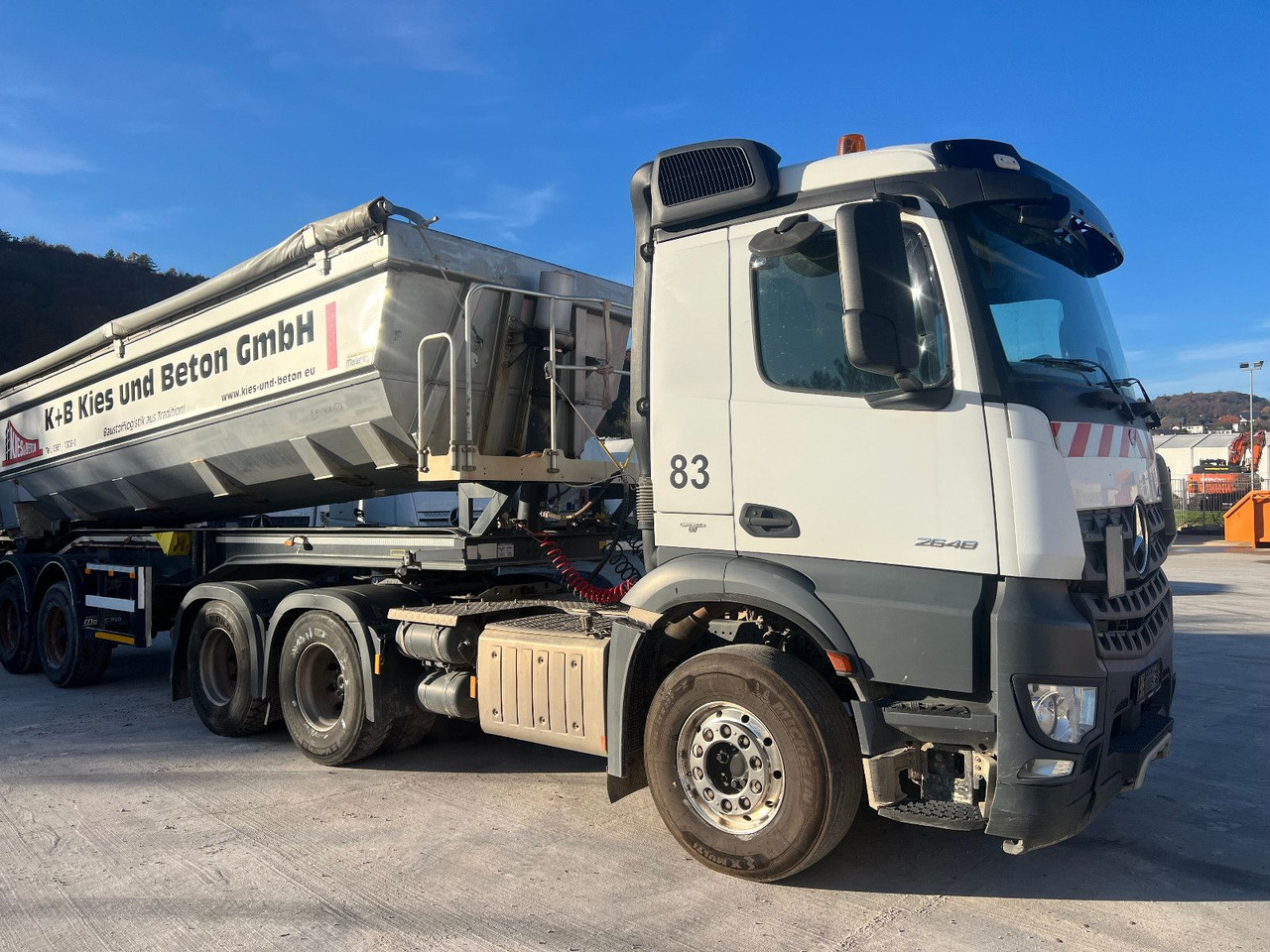 Mercedes-Benz 2648 mit Kippauflieger - Dragbil: bild 1 Mercedes-Benz 2648 mit Kippauflieger - Dragbil: bild 1