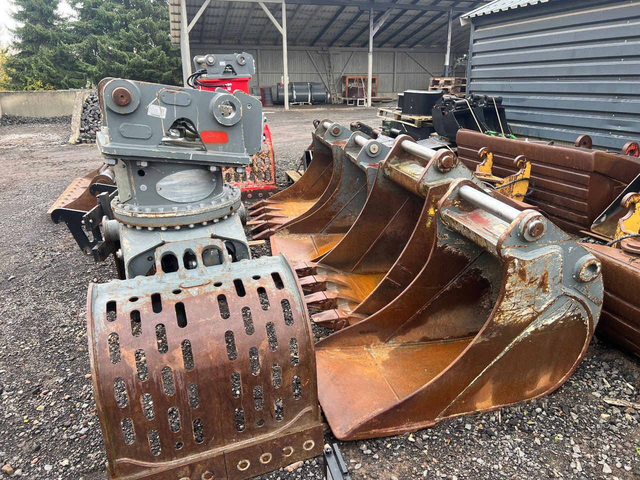 Liebherr SW 48 Likufix - Grävmaskin på däck: bild 1 Liebherr SW 48 Likufix - Grävmaskin på däck: bild 1