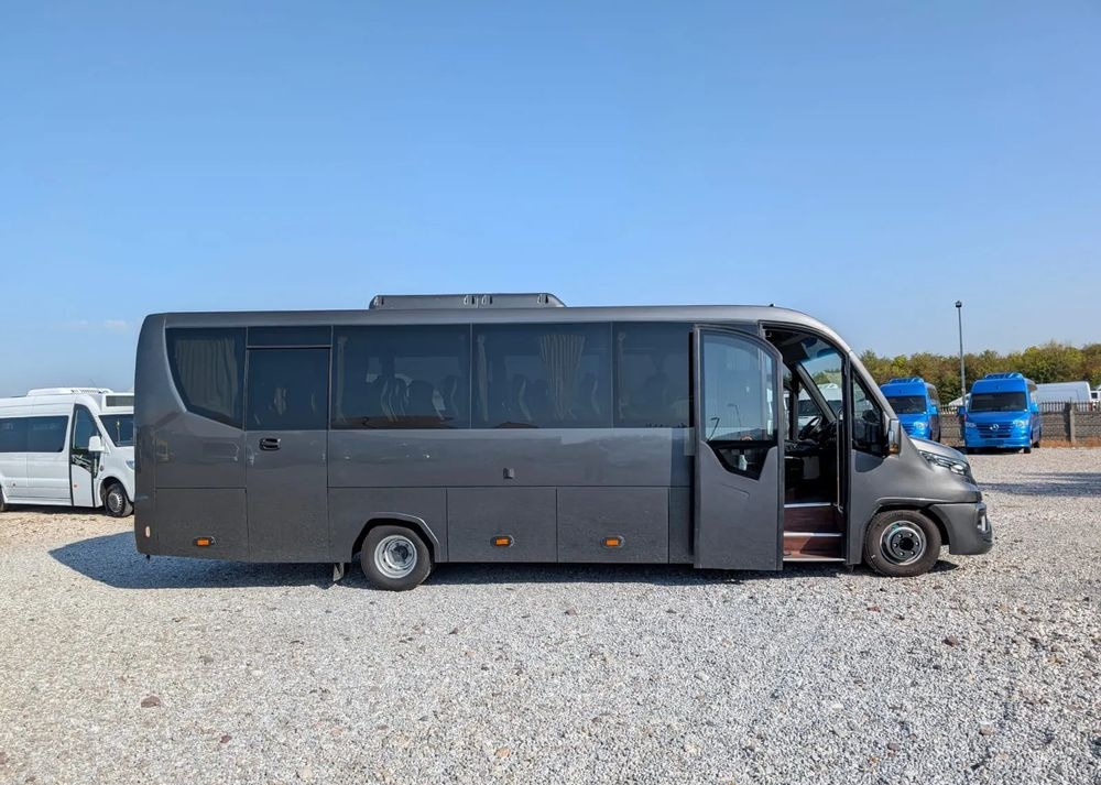 Iveco Daily 70C21 - Minibuss, Persontransport: bild 3 Iveco Daily 70C21 - Minibuss, Persontransport: bild 3