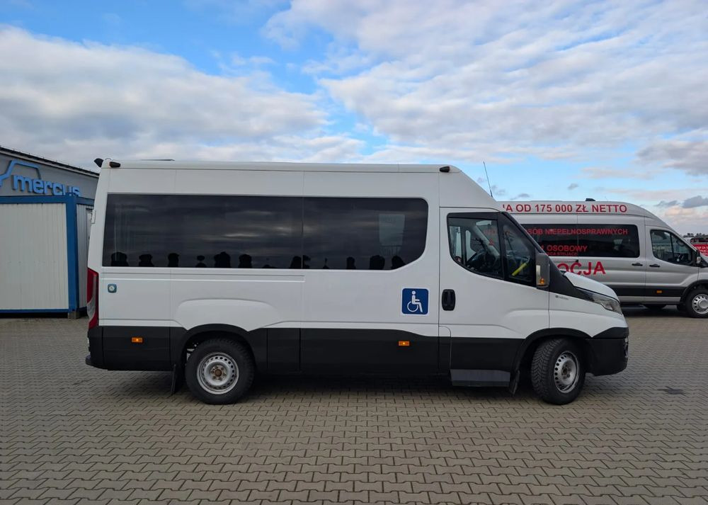 Iveco Daily - Minibuss, Persontransport: bild 2 Iveco Daily - Minibuss, Persontransport: bild 2