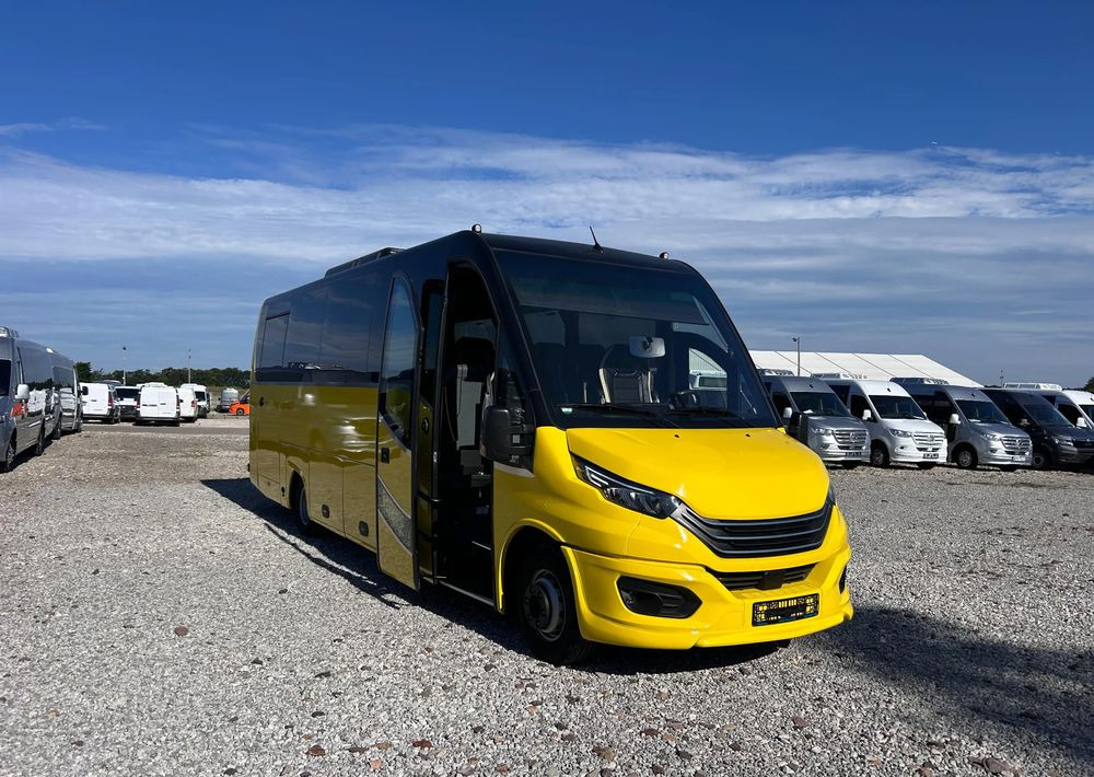 Iveco Daily - Minibuss, Persontransport: bild 1 Iveco Daily - Minibuss, Persontransport: bild 1