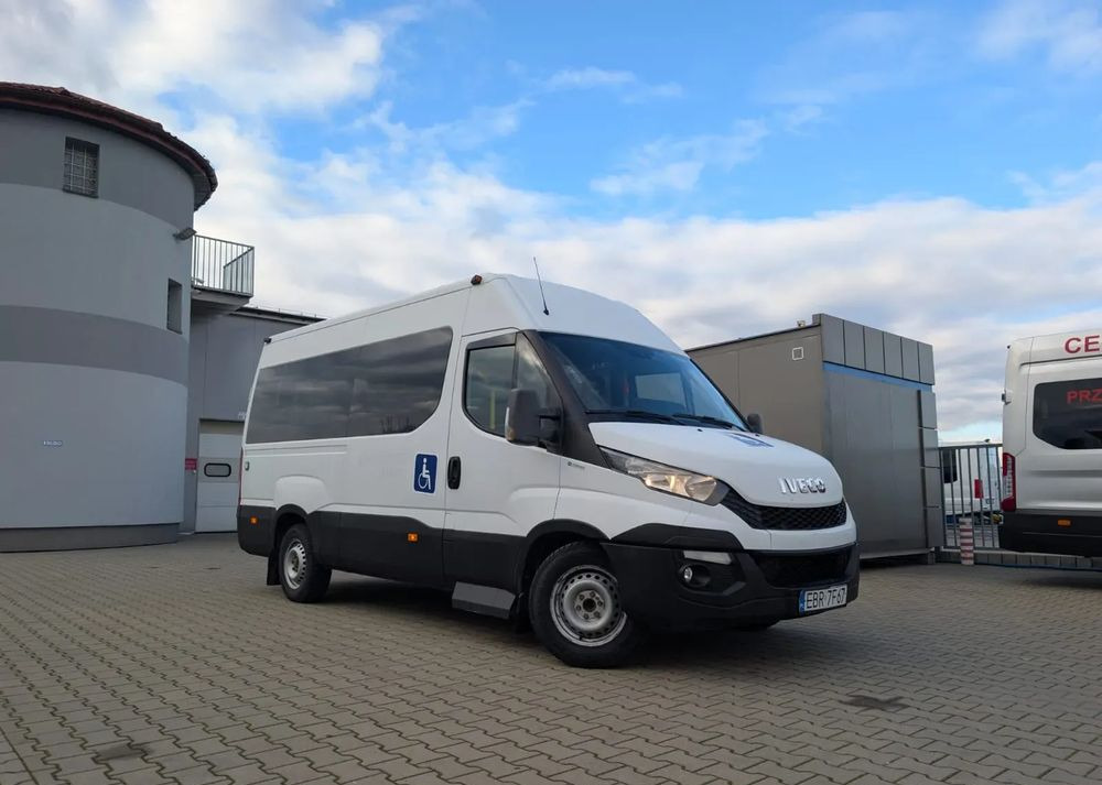 Iveco Daily - Minibuss, Persontransport: bild 1 Iveco Daily - Minibuss, Persontransport: bild 1